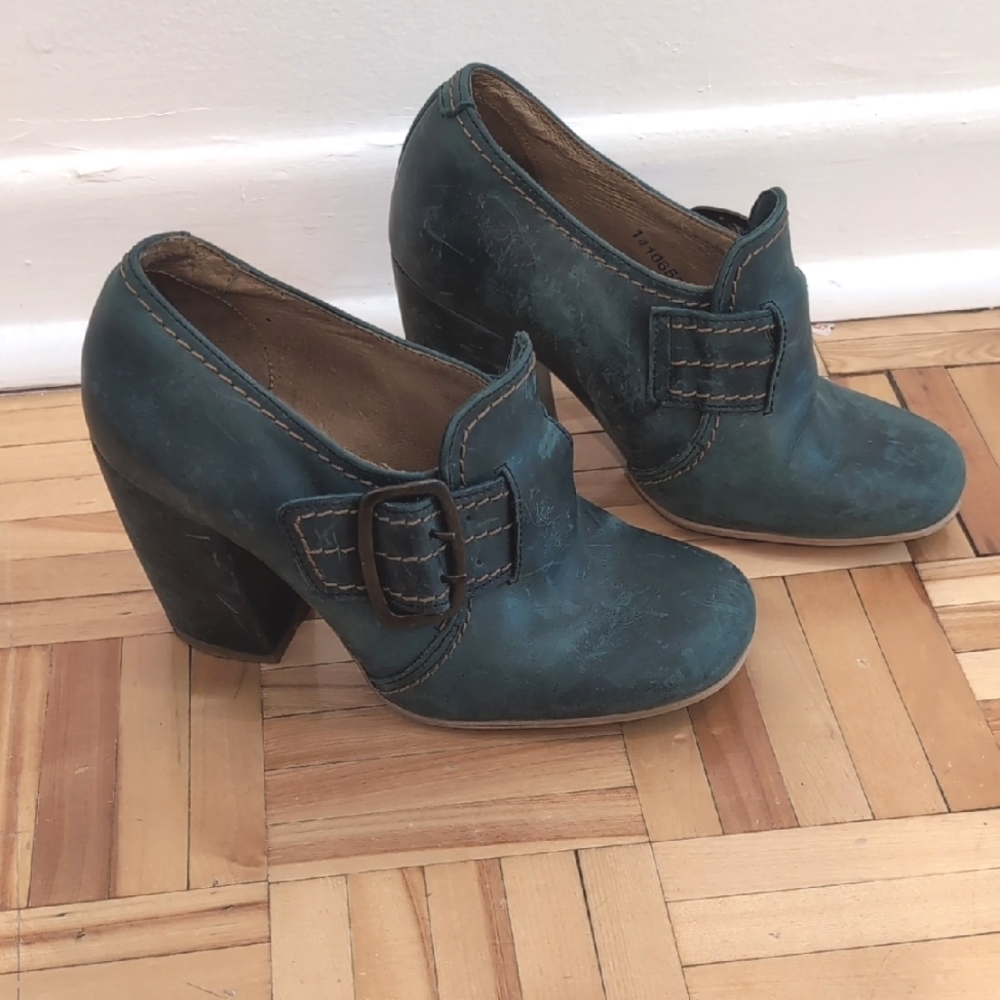 Fly London Girl Leather Buckle Round Toe Block Heels Size 37